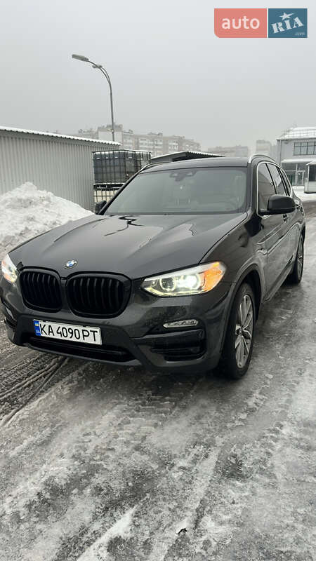 Внедорожник / Кроссовер BMW X3 2018 в Киеве