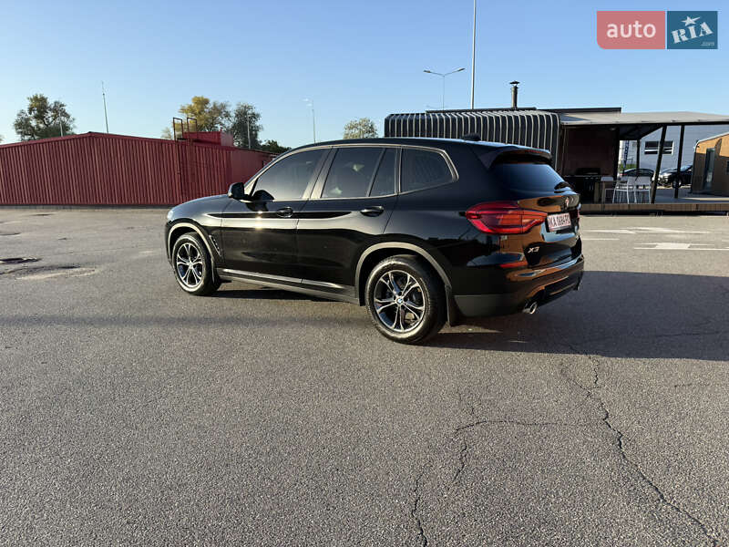 Внедорожник / Кроссовер BMW X3 2018 в Киеве