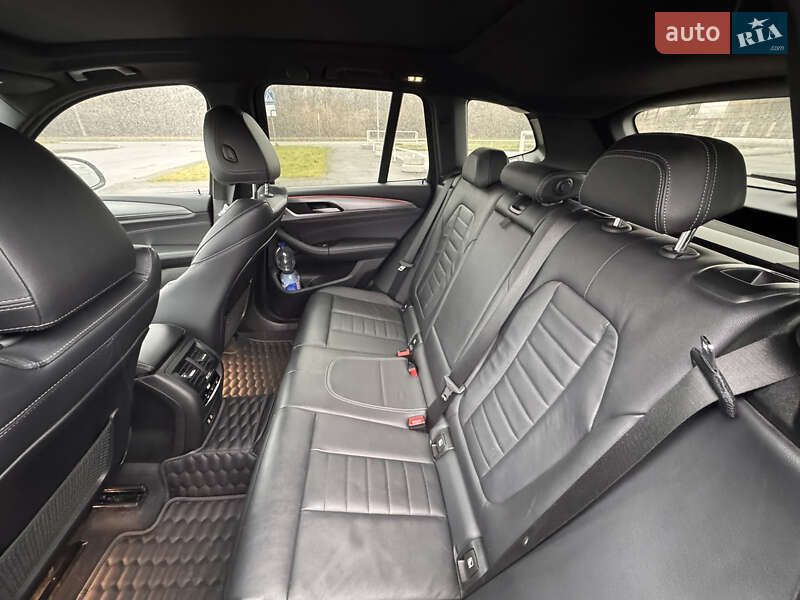 Внедорожник / Кроссовер BMW X3 2019 в Львове