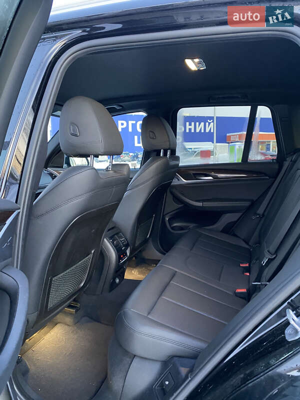 Внедорожник / Кроссовер BMW X3 2018 в Тернополе