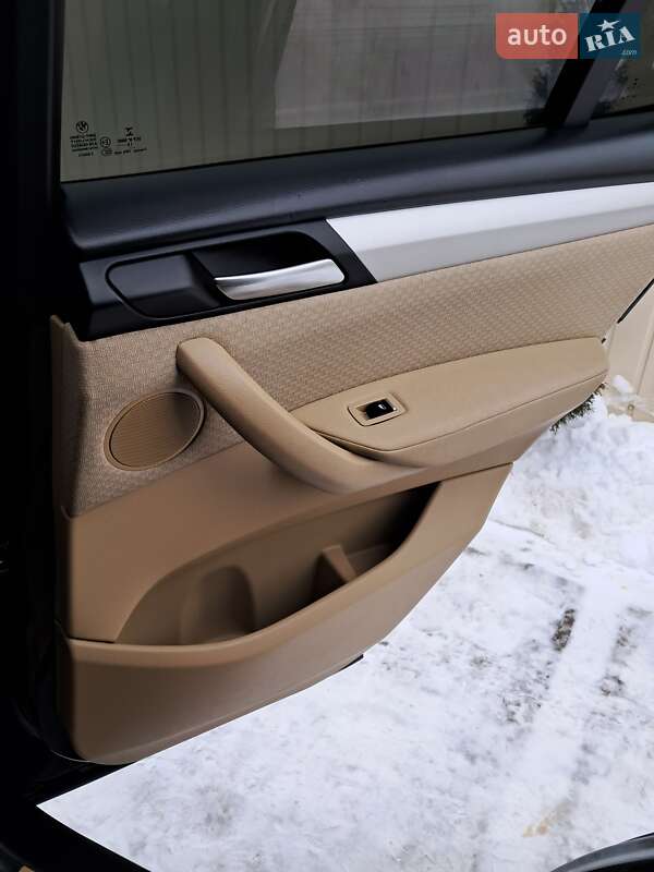 Внедорожник / Кроссовер BMW X3 2015 в Ужгороде