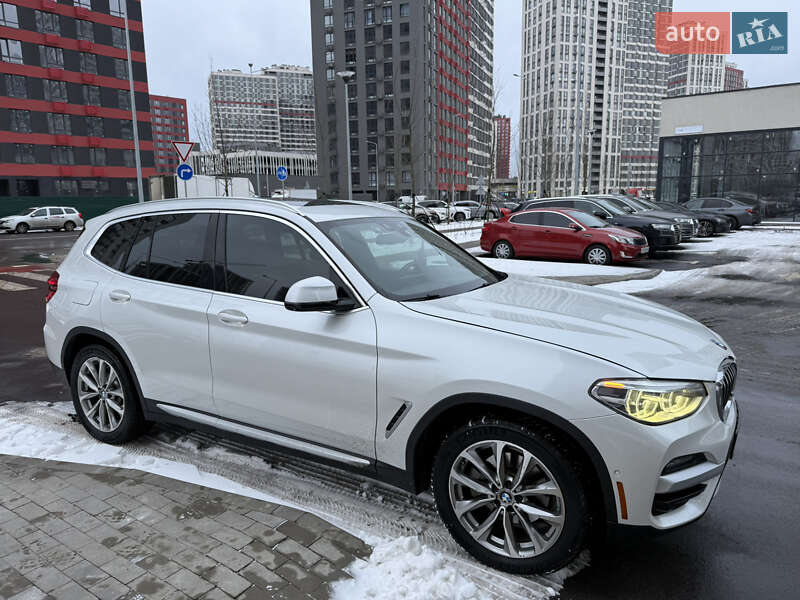 Внедорожник / Кроссовер BMW X3 2018 в Киеве