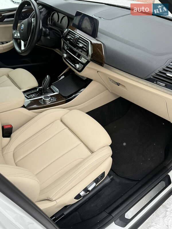 Внедорожник / Кроссовер BMW X3 2020 в Львове