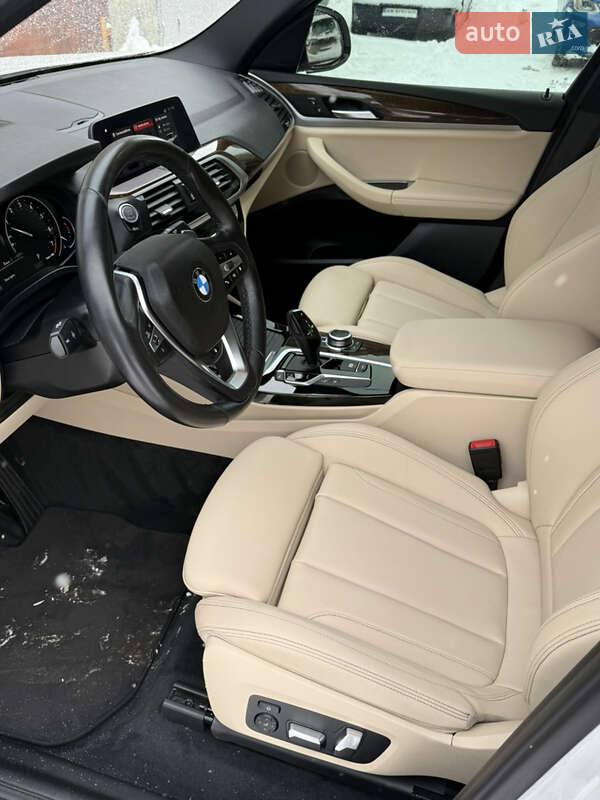 Внедорожник / Кроссовер BMW X3 2020 в Львове