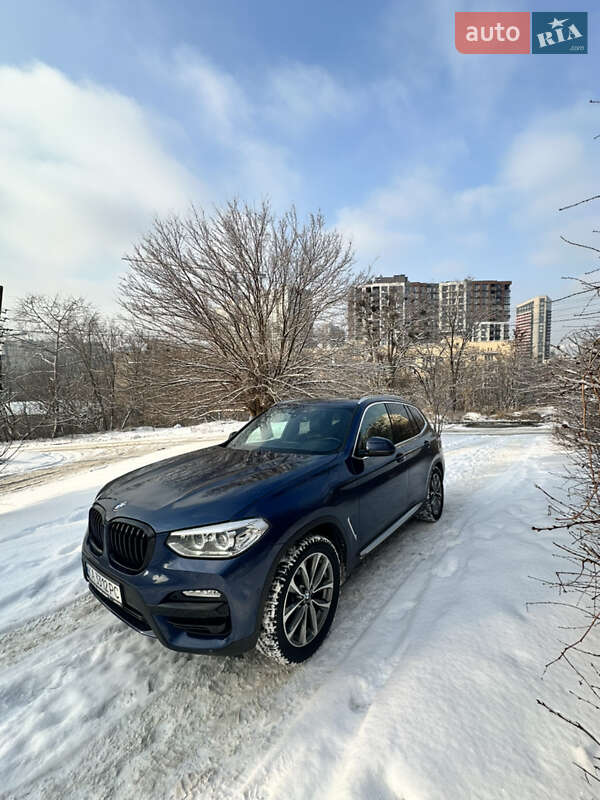 Внедорожник / Кроссовер BMW X3 2018 в Киеве