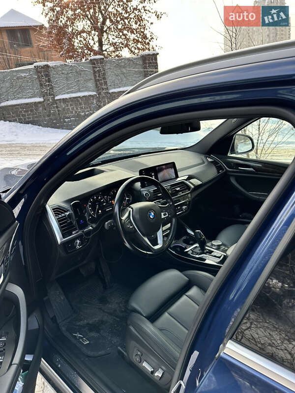 Внедорожник / Кроссовер BMW X3 2018 в Киеве