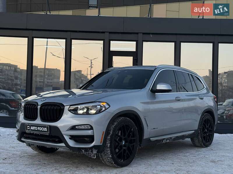 Внедорожник / Кроссовер BMW X3 2018 в Киеве