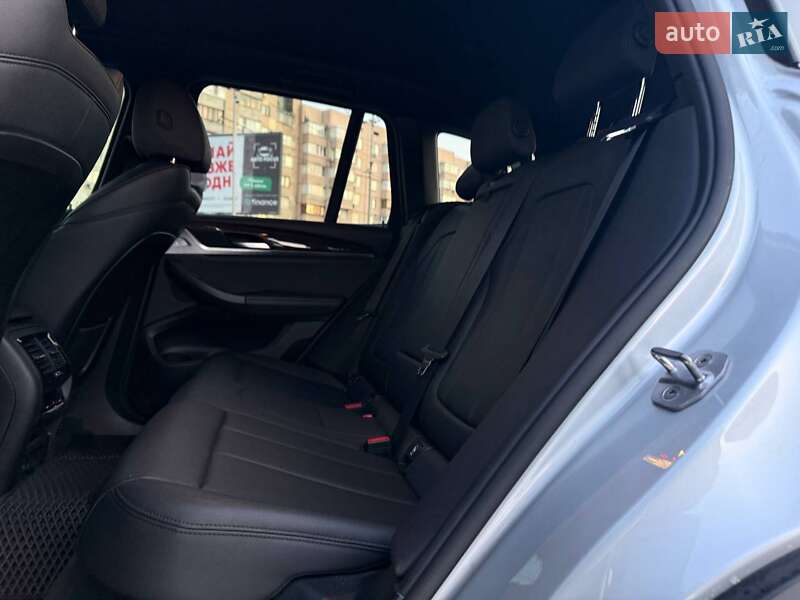 Внедорожник / Кроссовер BMW X3 2018 в Киеве