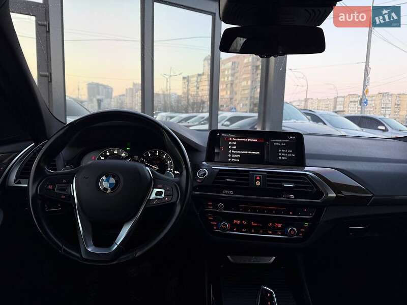 Внедорожник / Кроссовер BMW X3 2018 в Киеве