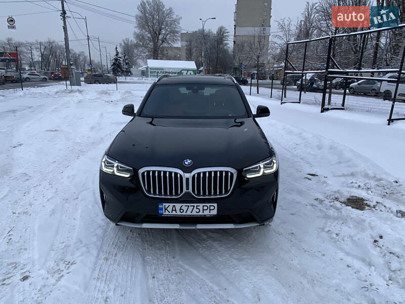 Внедорожник / Кроссовер BMW X3 2023 в Киеве