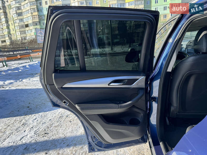 Внедорожник / Кроссовер BMW X3 2017 в Полтаве