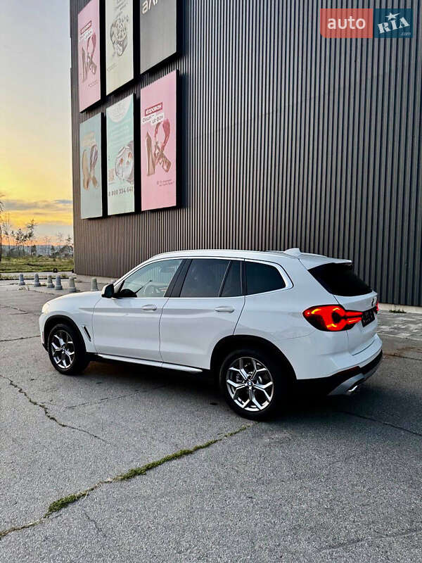 Внедорожник / Кроссовер BMW X3 2021 в Харькове