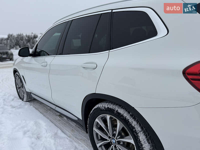Позашляховик / Кросовер BMW X3 2019 в Кременці