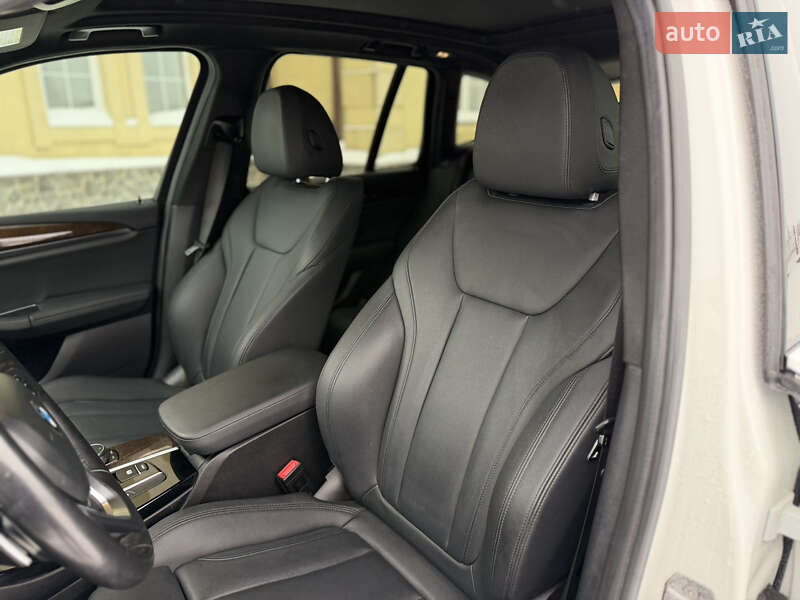 Позашляховик / Кросовер BMW X3 2019 в Кременці