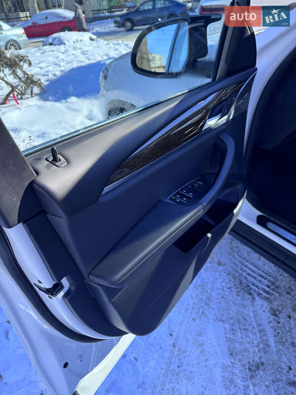 Внедорожник / Кроссовер BMW X3 2018 в Киеве