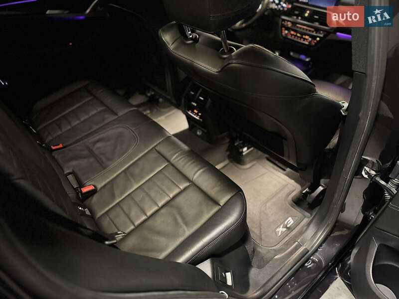 Внедорожник / Кроссовер BMW X3 2019 в Одессе