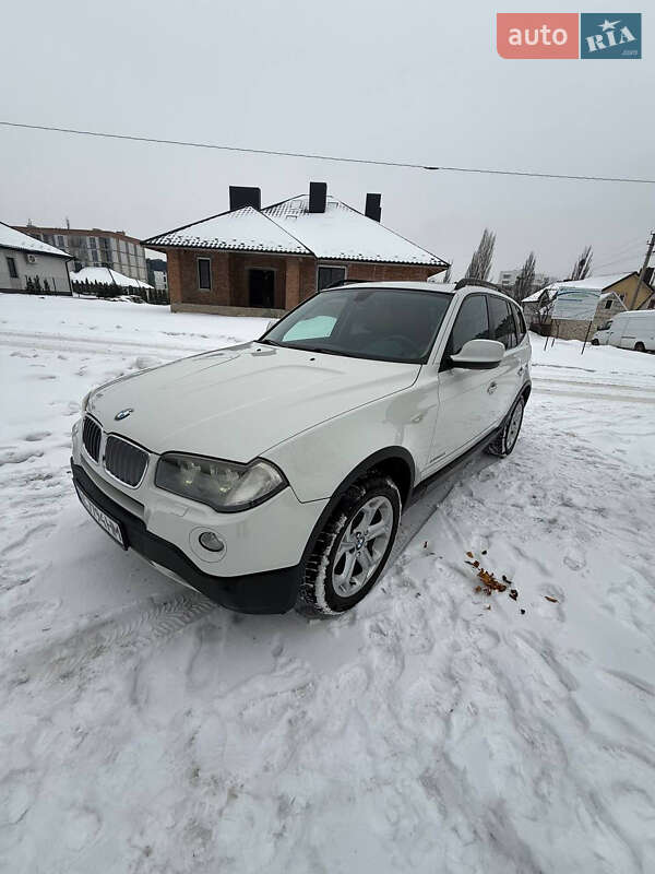 Внедорожник / Кроссовер BMW X3 2010 в Луцке