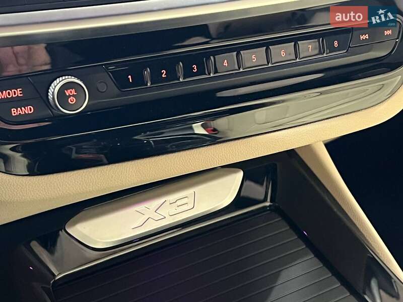 Внедорожник / Кроссовер BMW X3 2022 в Одессе