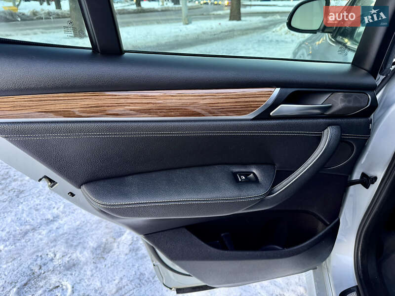 Внедорожник / Кроссовер BMW X3 2015 в Ровно