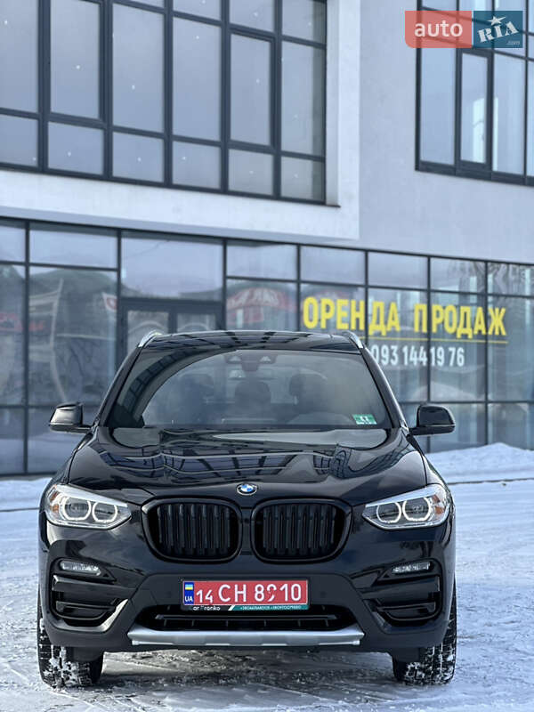 Внедорожник / Кроссовер BMW X3 2018 в Надворной