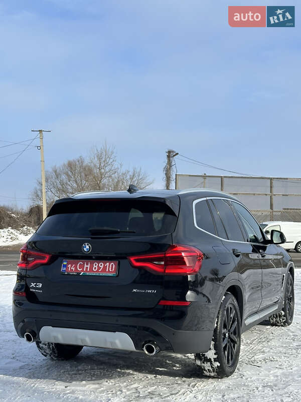 Внедорожник / Кроссовер BMW X3 2018 в Надворной