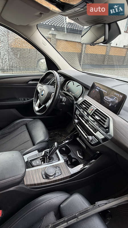 Позашляховик / Кросовер BMW X3 2017 в Тячеві фото 16 Позашляховик / Кросовер BMW X3 2017 в Тячеві