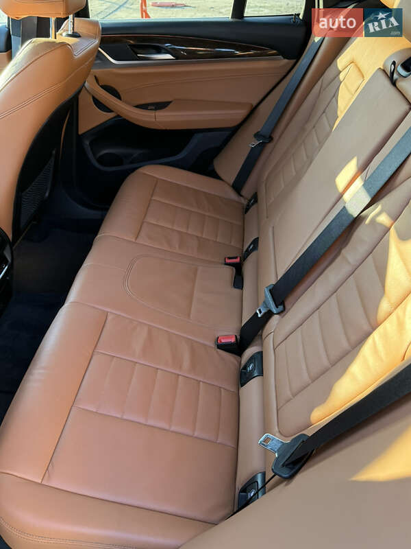 Внедорожник / Кроссовер BMW X3 2020 в Львове