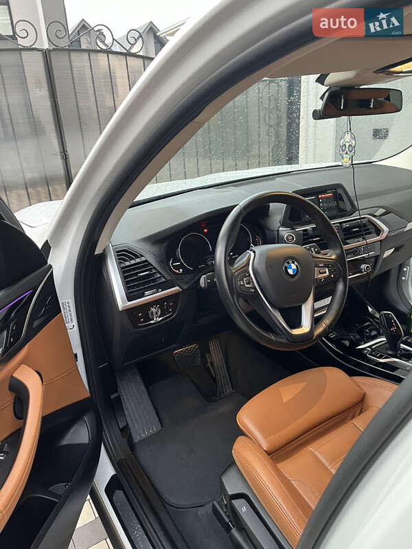 Внедорожник / Кроссовер BMW X3 2018 в Киеве