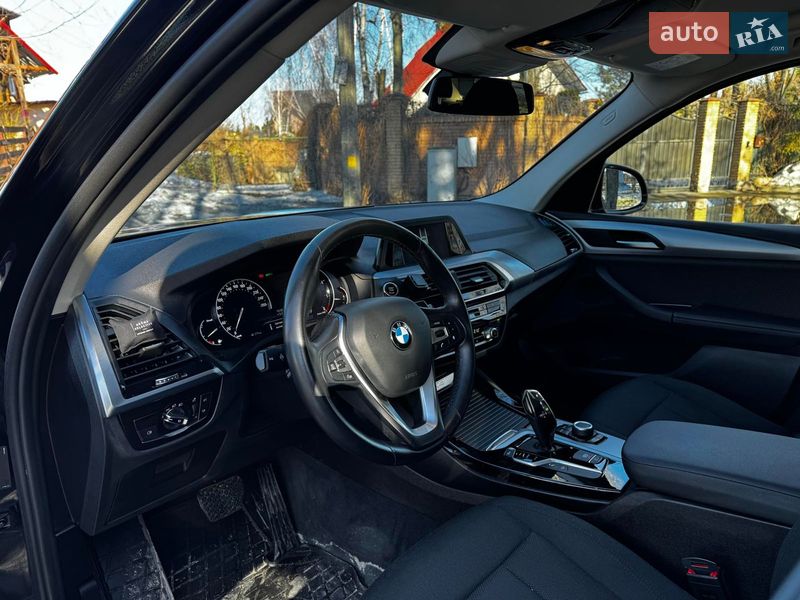 Внедорожник / Кроссовер BMW X3 2018 в Киеве