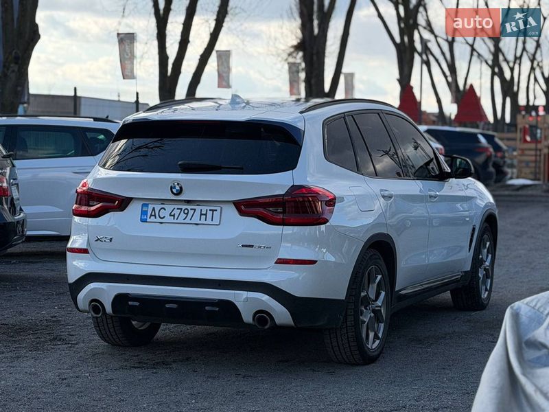 Внедорожник / Кроссовер BMW X3 2021 в Львове
