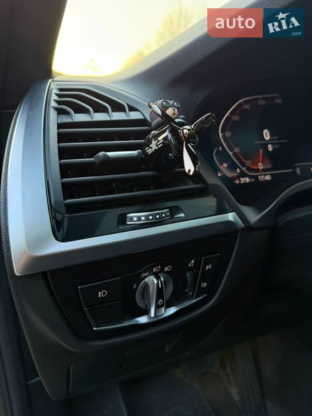 Внедорожник / Кроссовер BMW X3 2019 в Луцке