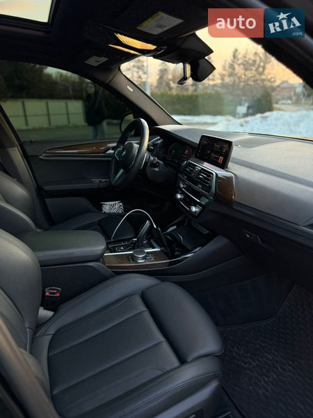 Внедорожник / Кроссовер BMW X3 2019 в Луцке