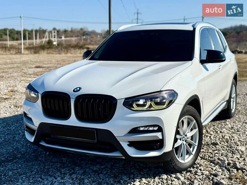 Позашляховик / Кросовер BMW X3 2020 в Новояворівську