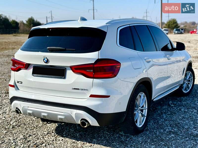 Позашляховик / Кросовер BMW X3 2020 в Новояворівську