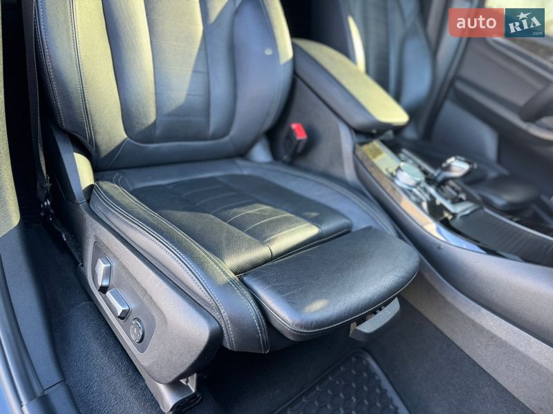 Внедорожник / Кроссовер BMW X3 2018 в Ровно