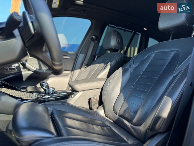 Внедорожник / Кроссовер BMW X3 2018 в Ровно