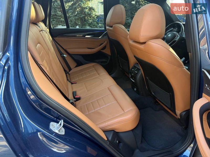 Внедорожник / Кроссовер BMW X3 2018 в Киеве