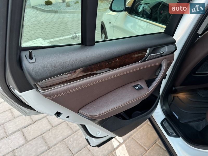 Внедорожник / Кроссовер BMW X3 2015 в Ровно