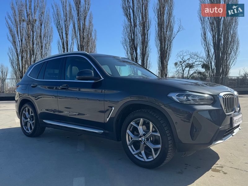 Внедорожник / Кроссовер BMW X3 2021 в Киеве