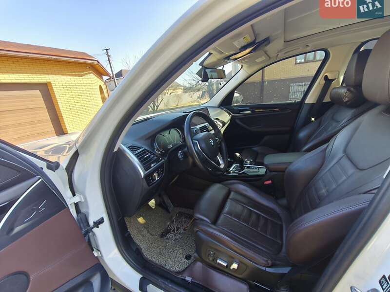 Внедорожник / Кроссовер BMW X3 2018 в Киеве