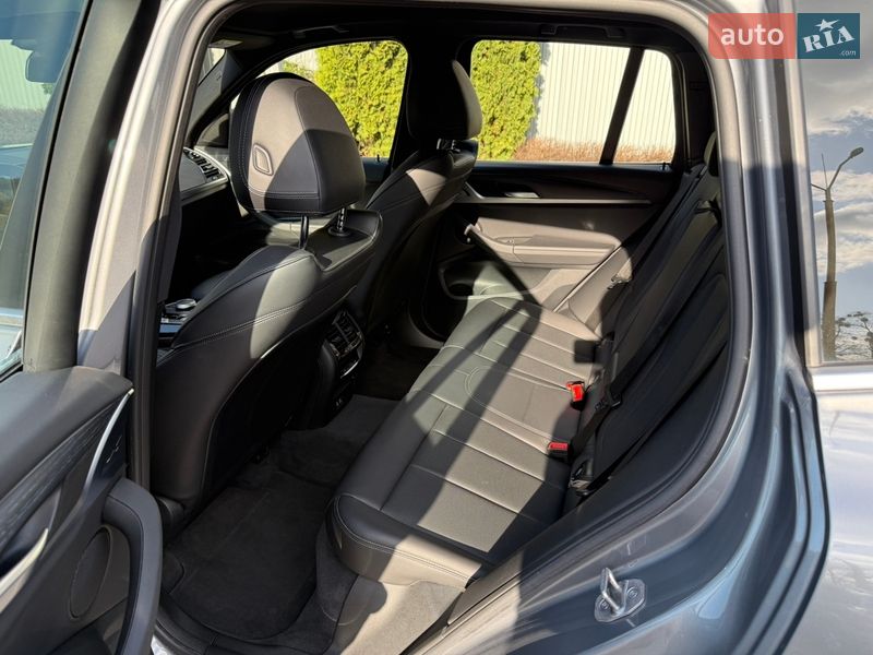 Внедорожник / Кроссовер BMW X3 2022 в Киеве