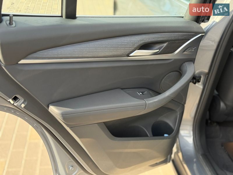 Внедорожник / Кроссовер BMW X3 2022 в Киеве