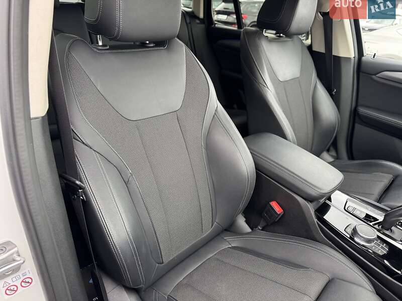 Позашляховик / Кросовер BMW X3 2021 в Рівному