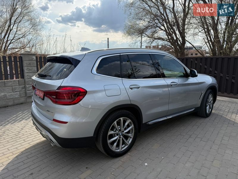 Внедорожник / Кроссовер BMW X3 2019 в Ровно