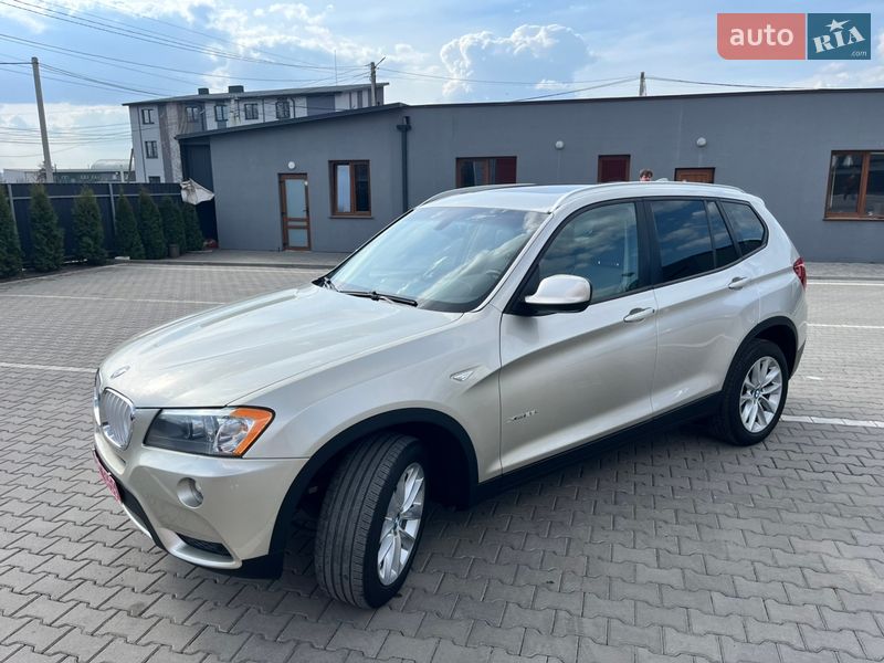 Внедорожник / Кроссовер BMW X3 2013 в Ровно