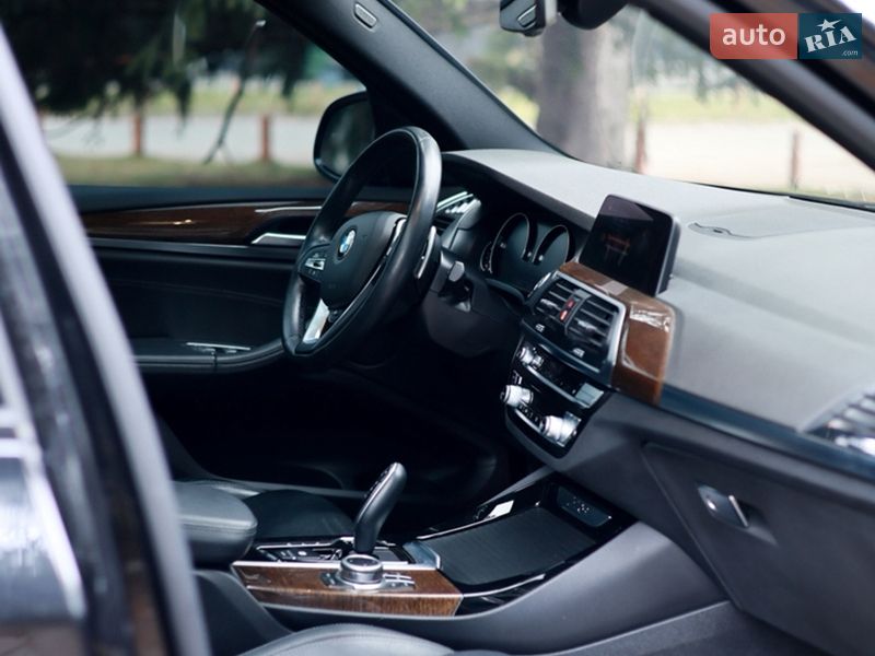 Внедорожник / Кроссовер BMW X3 2019 в Киеве