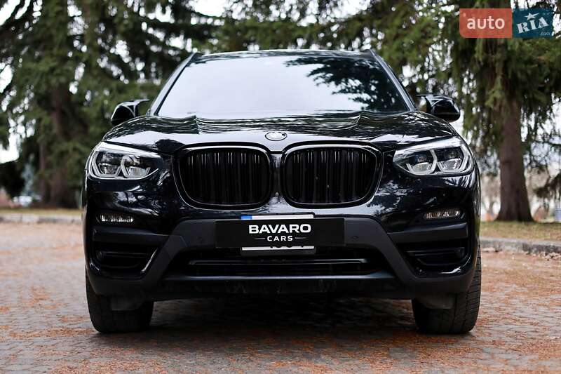 Внедорожник / Кроссовер BMW X3 2019 в Киеве