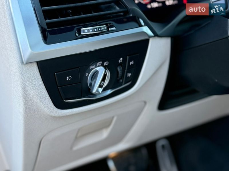 Внедорожник / Кроссовер BMW X3 2021 в Киеве