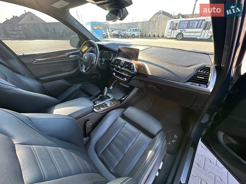 Внедорожник / Кроссовер BMW X3 2019 в Сарнах