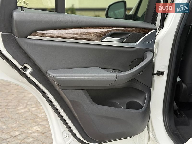 Внедорожник / Кроссовер BMW X3 2018 в Львове